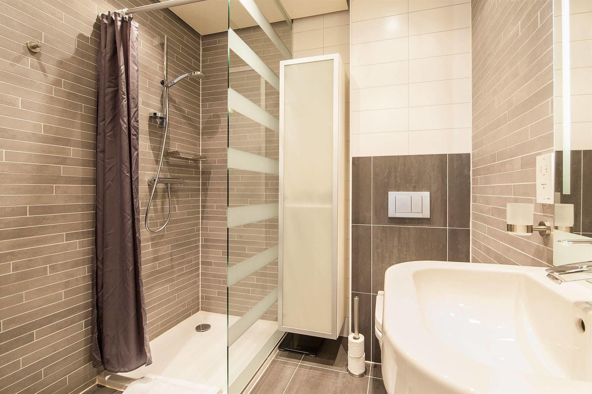 Short Stay Group Dapper Market Serviced Apartments Амстердам Экстерьер фото